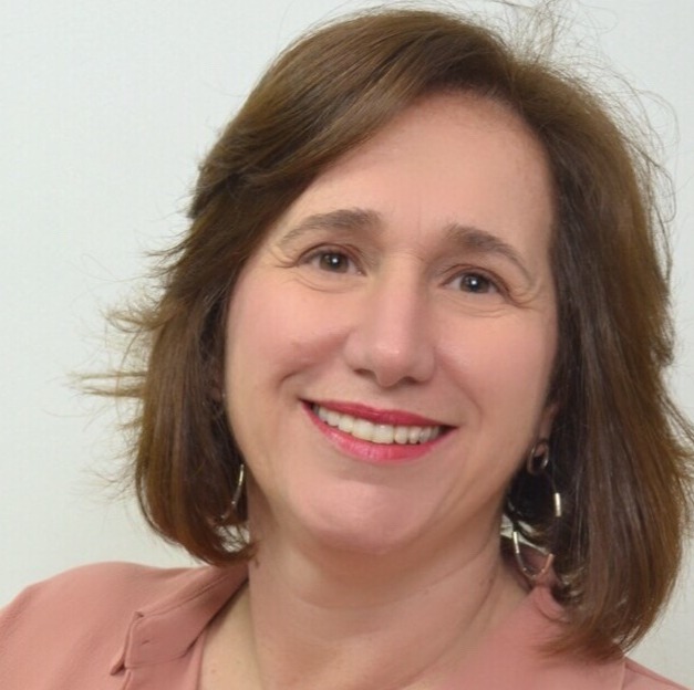 Adm. Ligia Oliveira